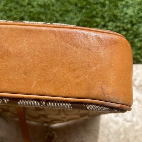 Brown Coach Shoulder Bag - Picture 6 of 8